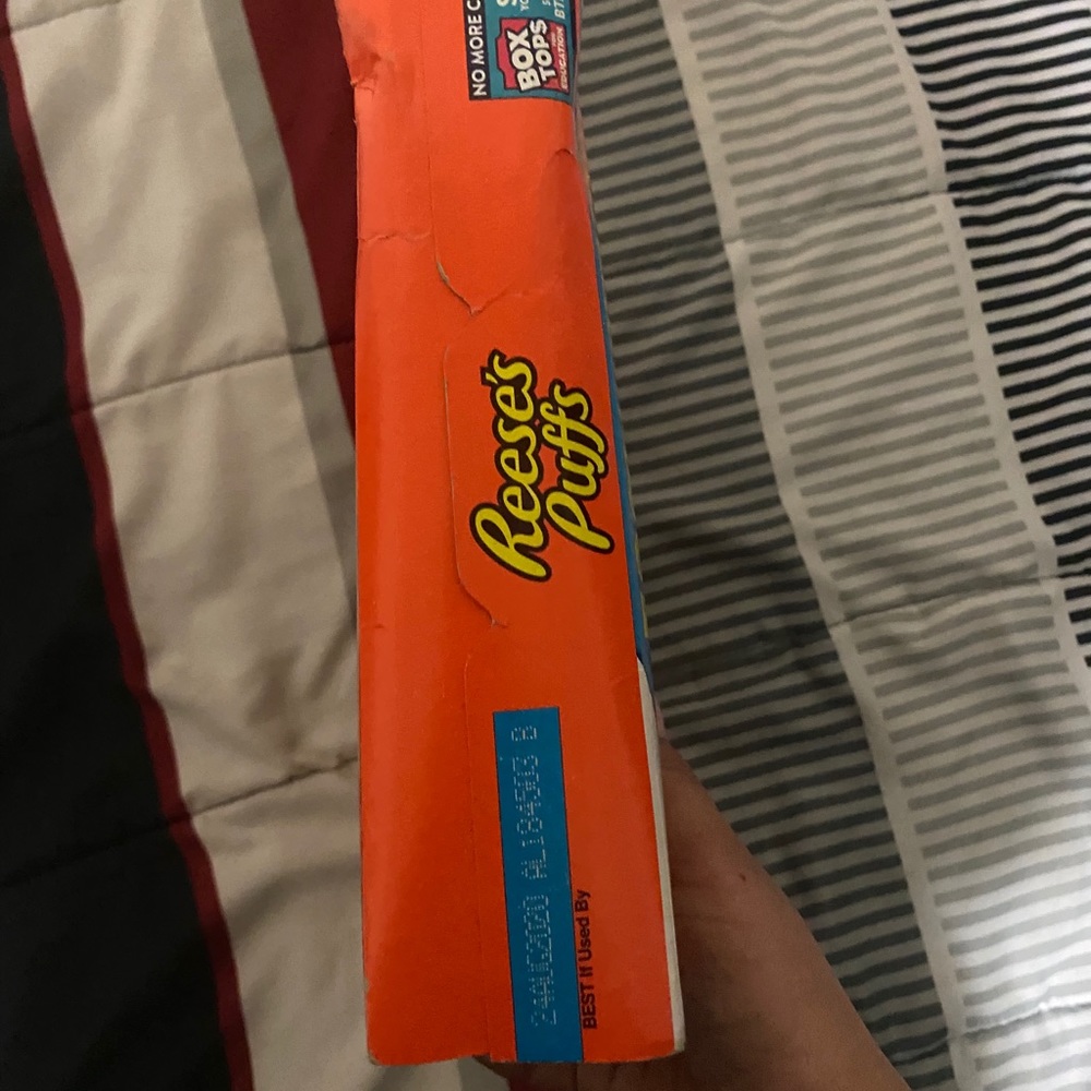 Travis Scott Reese’s puffs - Picture 5 of 5